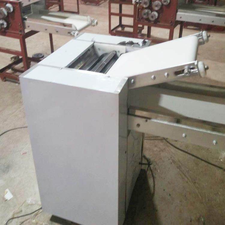 小型压面机全自动350型商用揉面机500型揉面机