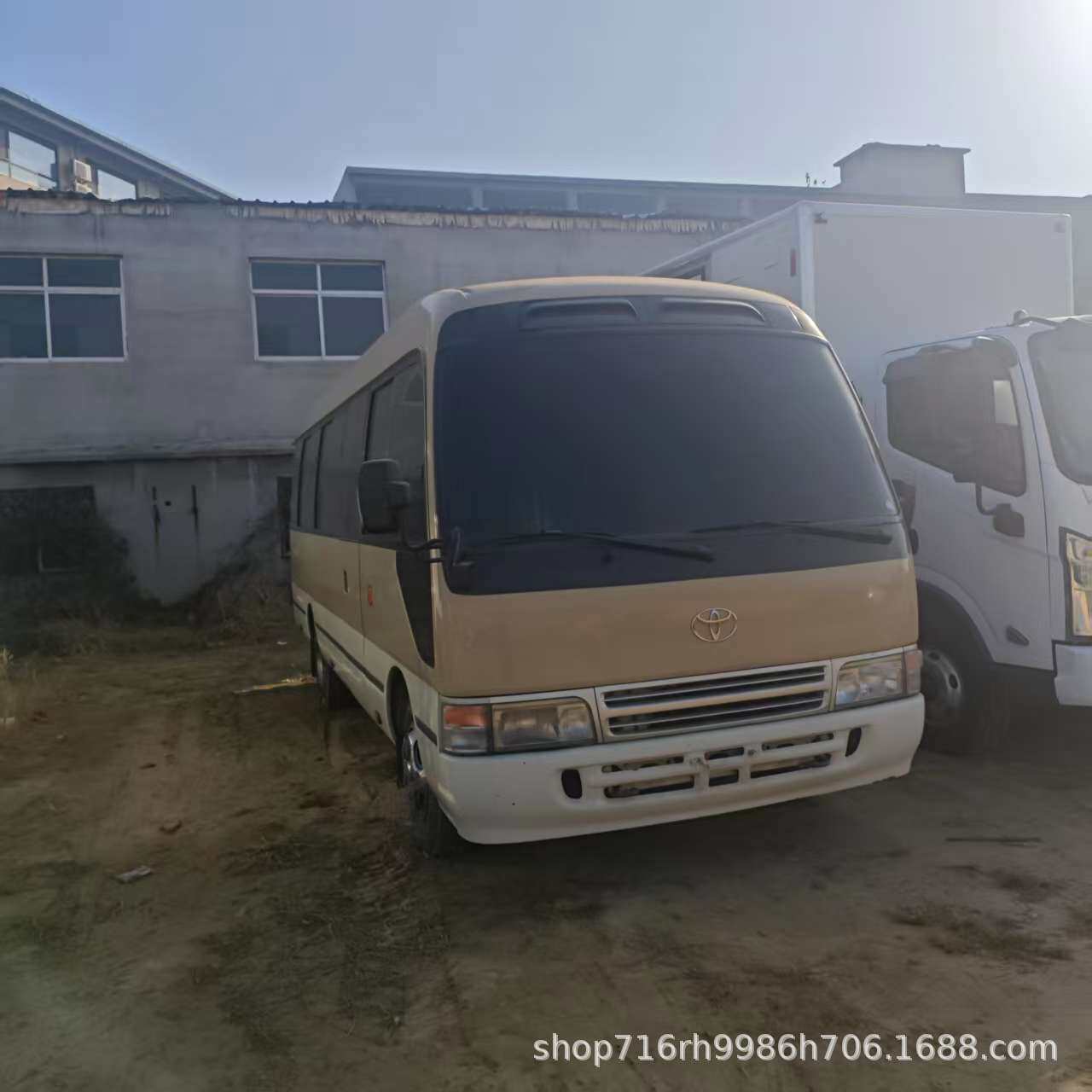 出口19座29座丰田考斯特贵宾接待客车实木地板