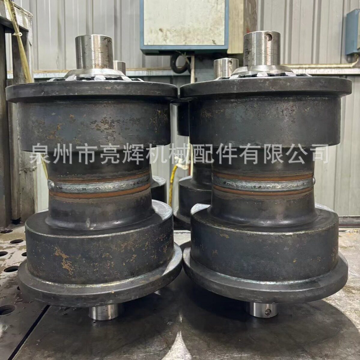 卡特推土机D10N支重轮履带底盘件行走轮D9N支重轮TRACKROLLER