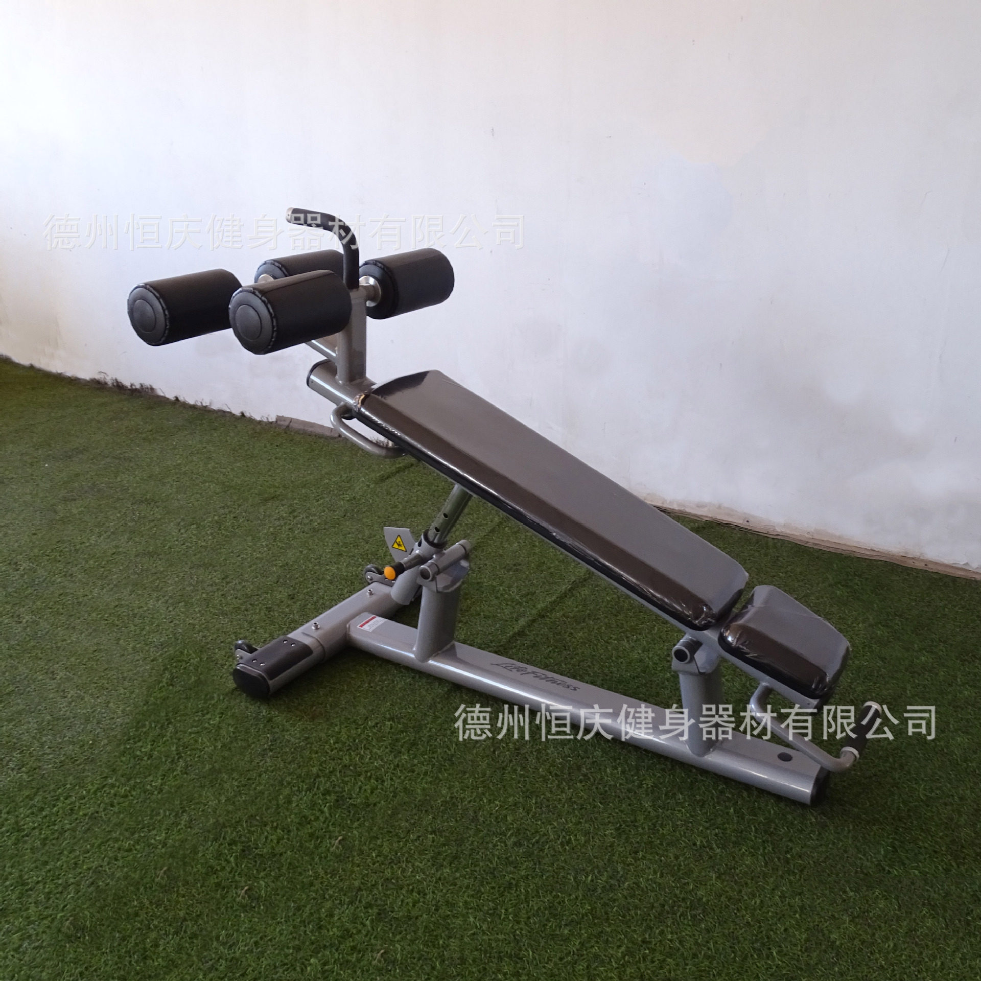 源头厂家批发健身房可调式下斜推举腹肌训练器商用健身可调腹肌板