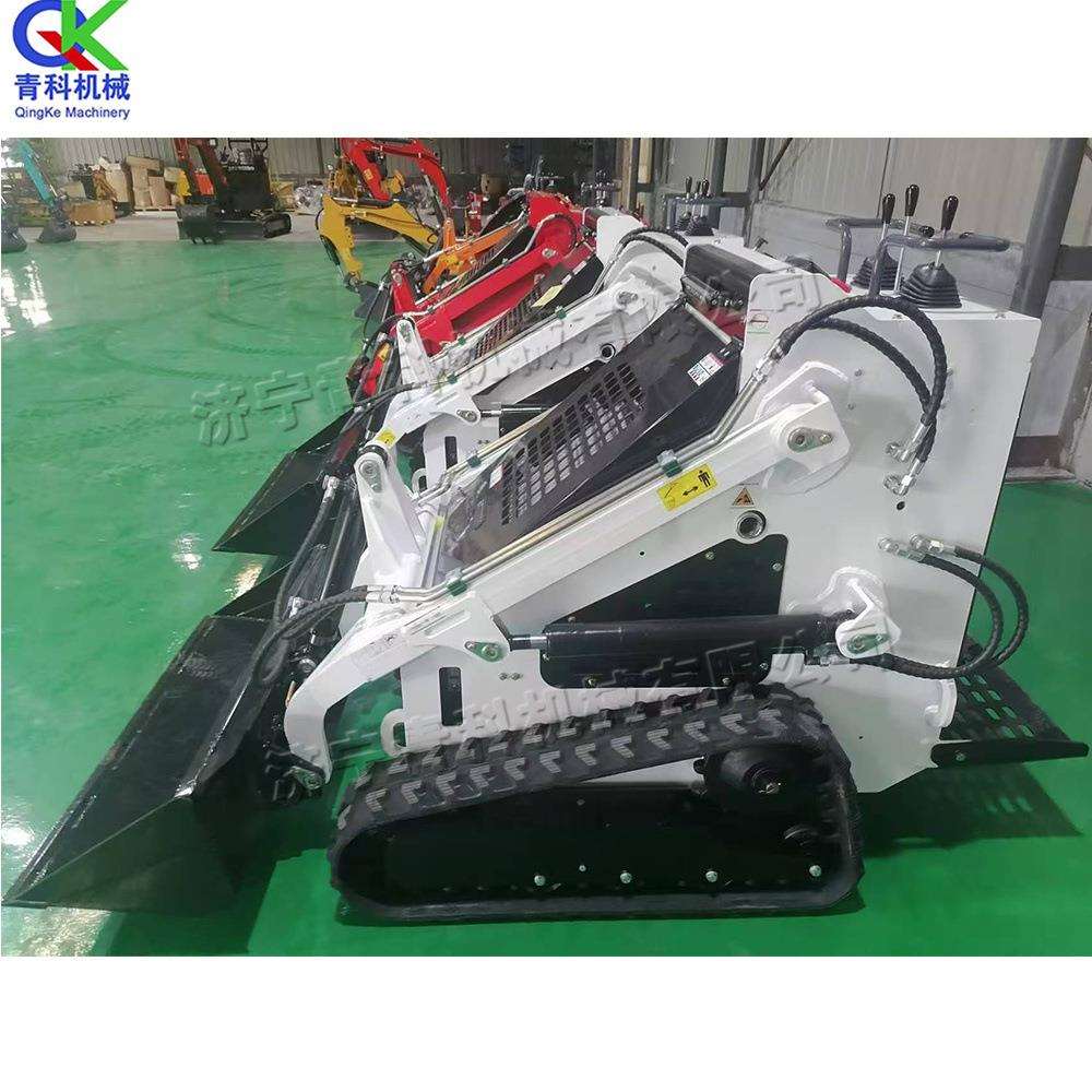 全地形小型铲土机室外工程建设堆土机室内外履带式滑移装载机