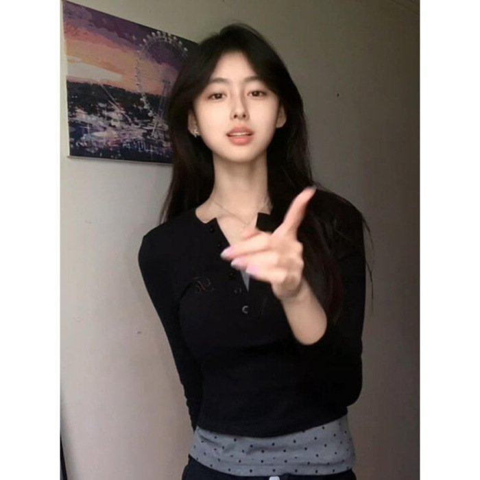 2024新款辣妹假两件V领正肩长袖T恤秋季修身显瘦收腰纯欲风上衣女,女装/女士精品,T恤,淘宝优惠券,粉丝福利购,淘宝优惠卷