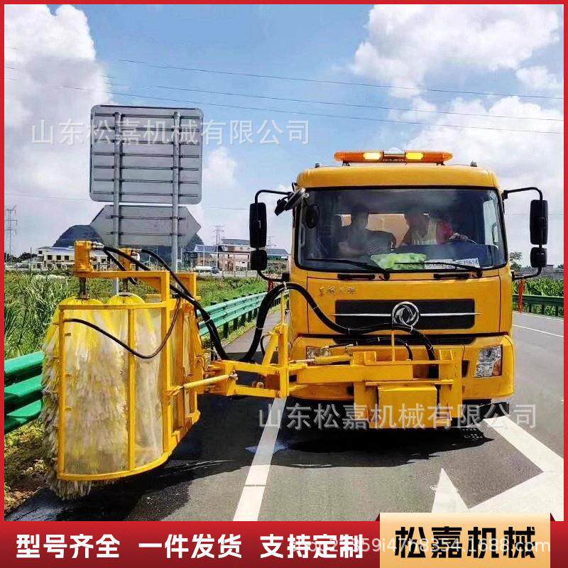 环卫车改双滚刷护栏清洗机市政隔离带速公路防撞养护冲洗机