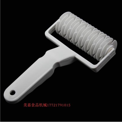 披萨工具 大号塑料拉网刀/滚刀滚刀 拉网刀 滚轮刀 滚刀