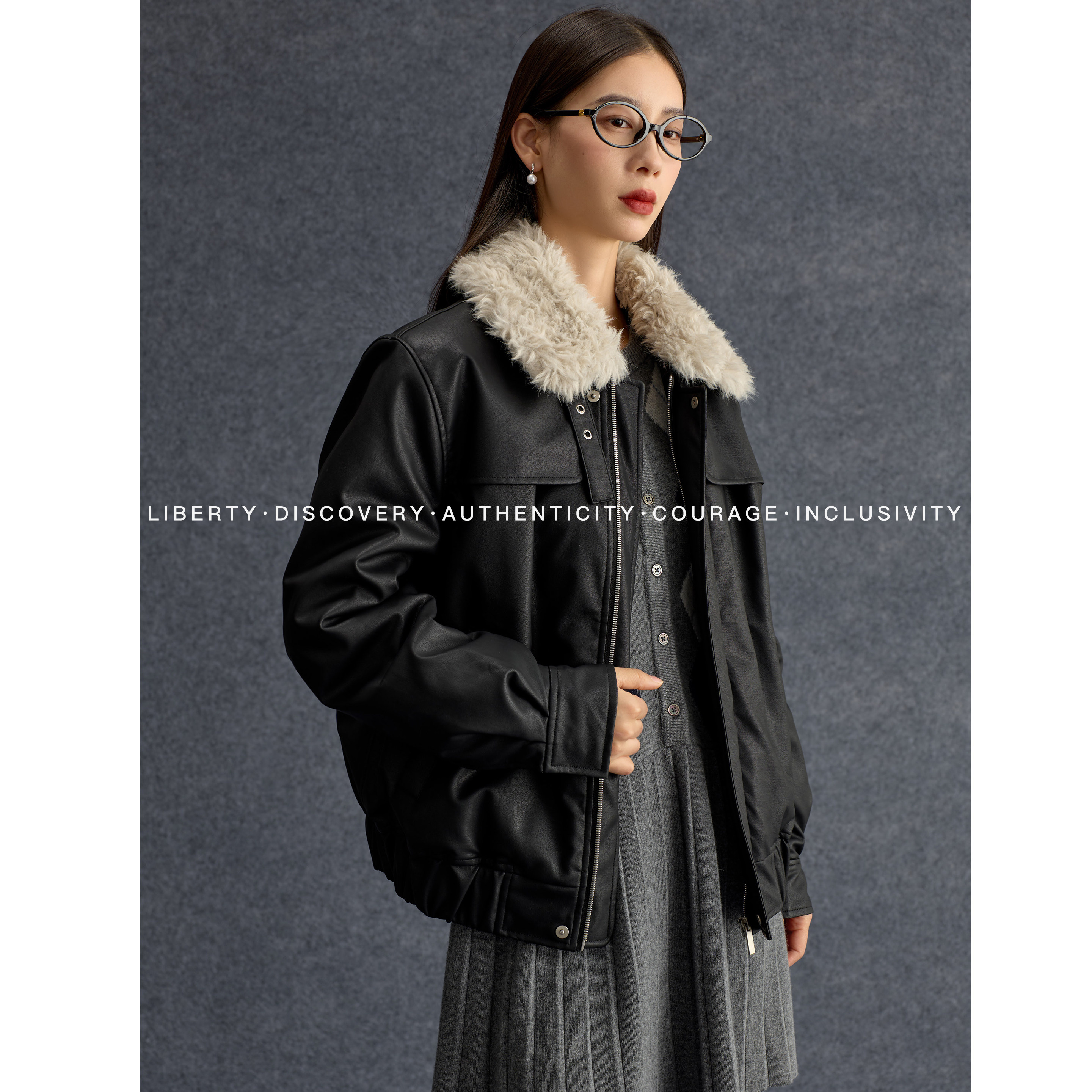 SWAP SENSE墨影绒逸· 复古舒适毛领拼接皮质棉衣棉衣外套冬季