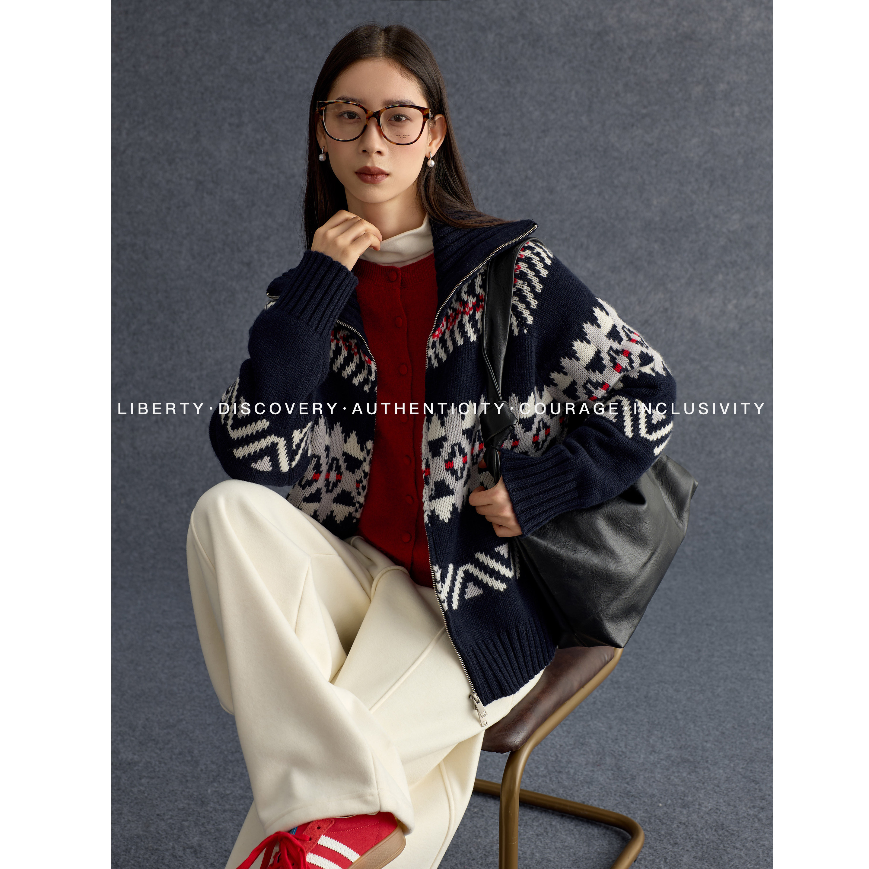 SWAP SENSE雪国密语· 藏蓝色费尔岛翻领毛衣女几何提花针织衫