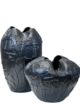 现代简约家居软装k样板房间设计师款黑白色陶瓷褶皱大花器花瓶摆