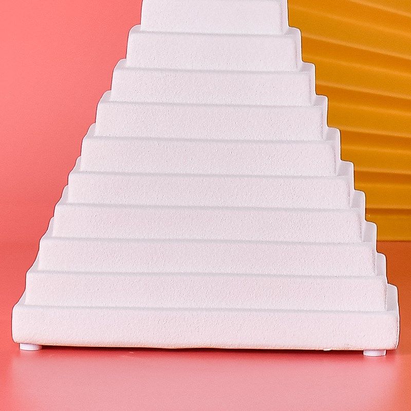 北欧简约黑白色金字塔陶瓷y摆件客厅插花器餐桌电视柜创意,家居饰品,装饰摆件,淘宝优惠券,粉丝福利购,淘宝优惠卷