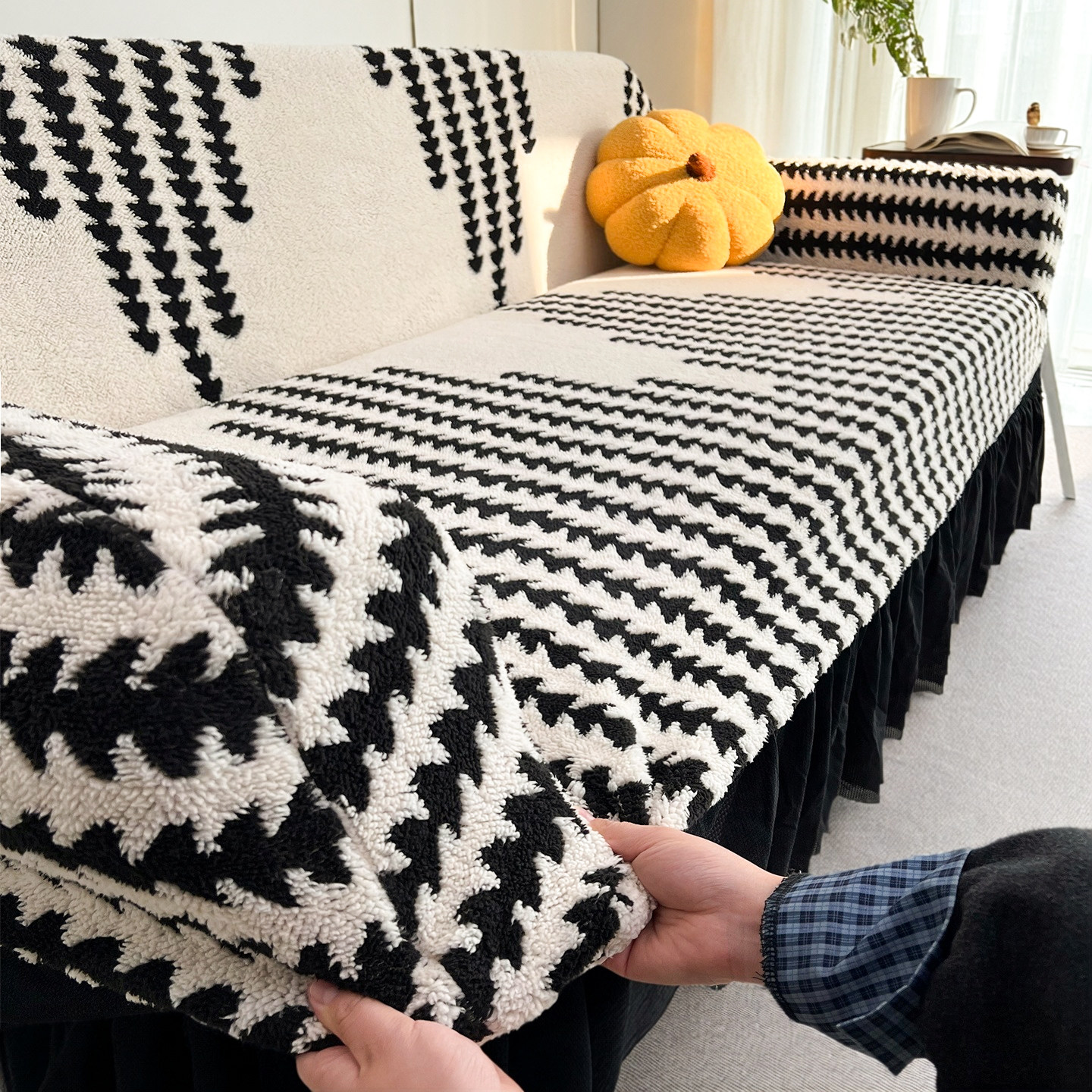 秋冬新款保暖毛绒裙摆沙发套罩弹力防猫抓直排全包万能贵妃保护套,居家布艺,沙发套,淘宝优惠券,粉丝福利购,淘宝优惠卷