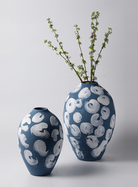 新中式简约手绘蓝陶瓷几何异形花瓶摆件侘寂风样板间客Z厅花器装
