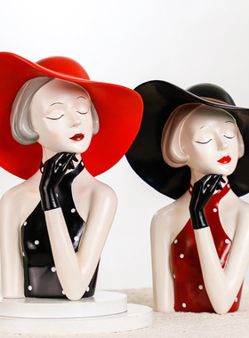 北欧时尚摩登女郎摆p件家居电视柜样板间装饰闺蜜生日礼物女生