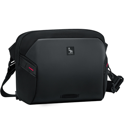 轻便休闲包黑色单肩包OCK5756