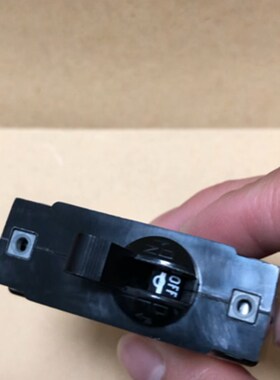 罗宾汽油发电e机配件RGV12100供电开关电源开关空气开关断路器