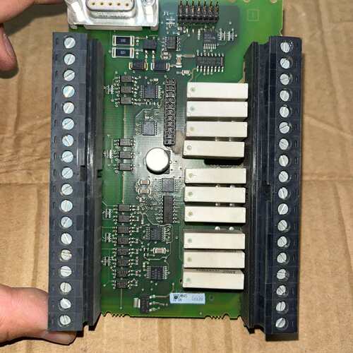 可维修CPU224 214-1BD23-0XB0继电器板子议价
