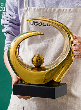 极速慧眼 现代轻奢金色陶瓷摆件工艺品创意别墅W样板房店铺装