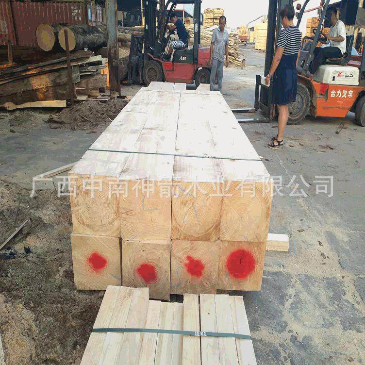 枕木垫木方木结构稳定承重强不易断裂多规格按需供应发货快