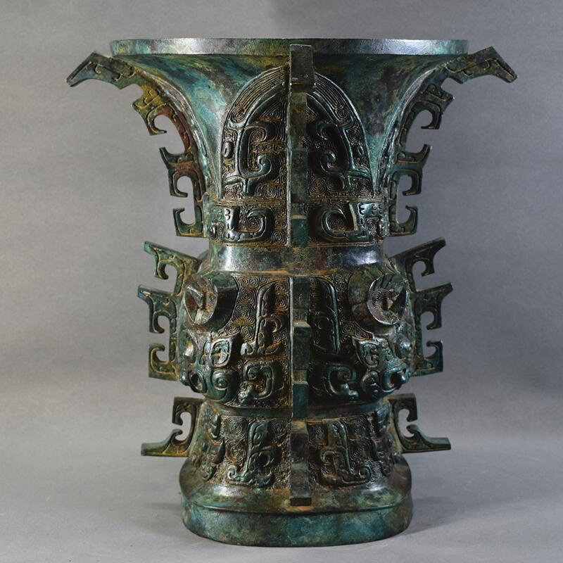 仿古何尊西周青铜器酒器中国尊复古中式工艺品摆件古玩收藏