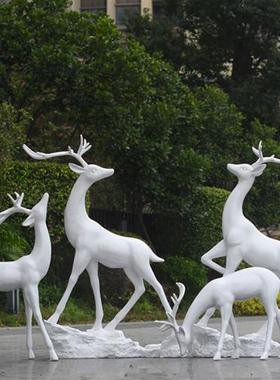 大型仿真登山梅花鹿玻璃钢雕塑户外公园林景观房地产抽象白鹿摆件