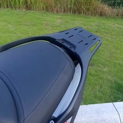 适用三阳JoymaxZ300Plus九妹D300一体铸造铝合金后货架尾架尾箱架