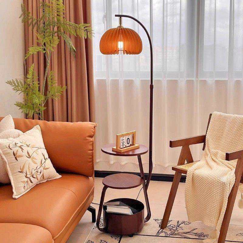 落地灯2025新款中古风客厅高级感主卧室床头柜置物一体南瓜罩台灯