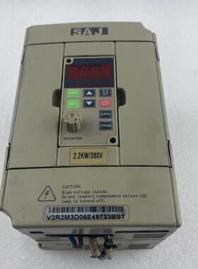 变频器8000系列 V2R2M3/V1R5M3/VR75M1 2.2KW 380V现货测试包好