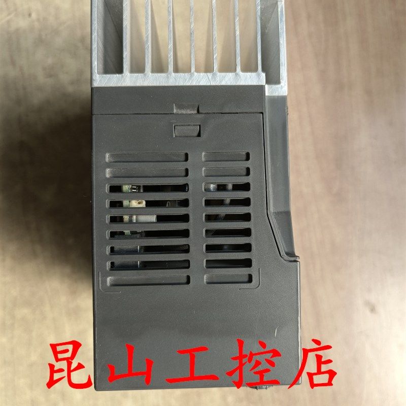 台达MS300变频器VFD2A7MS43ANSAA 0.75KW 380V 9新现货 功能包好