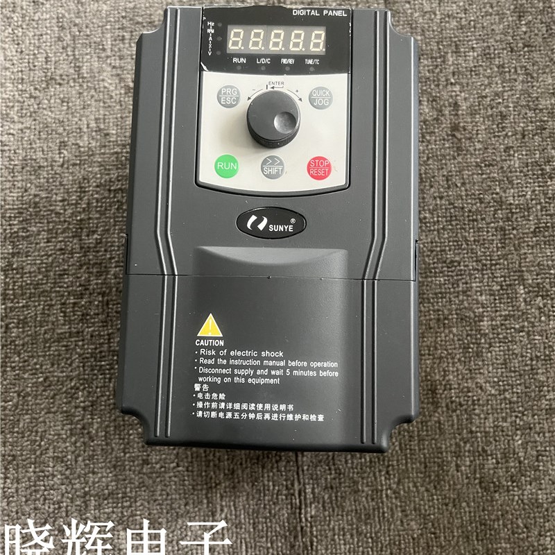 日业变频器 CM530-A04T4R0G/5R5PB 4/5.5KW 380V现货质量保证实物