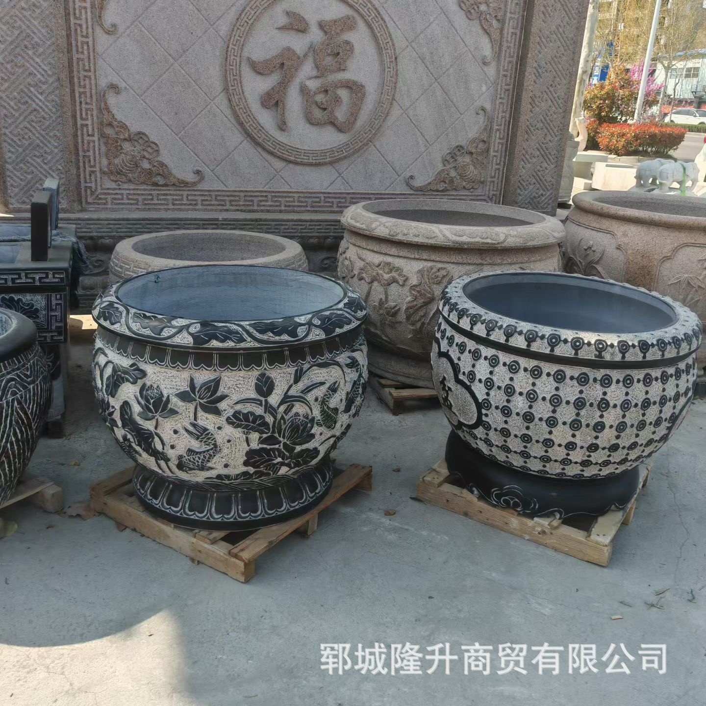 青石石雕鱼缸花盆养鱼圆缸户外庭院摆件大理石荷花雕刻鱼缸