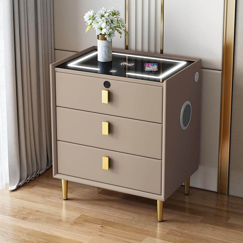 智能床头柜2025年简易网红三抽多功能音响带锁无线充电床边柜柜子