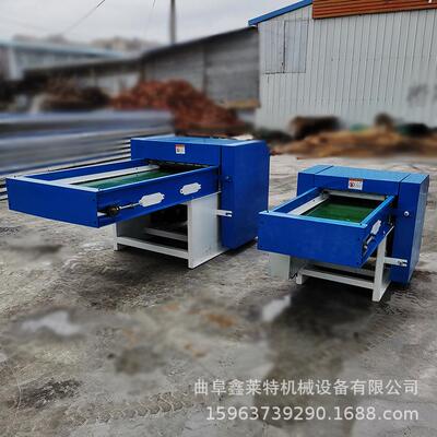 海绵公仔抱枕填充机枕芯自动充装机视频7Ｄ棉短纤维开松充绒机