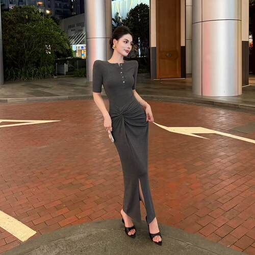 夏季新款法式扣子扭结收腰显瘦气质御姐风连衣裙