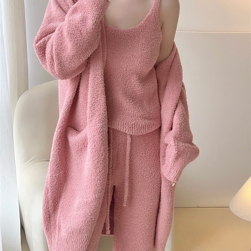 新品大码半边绒吊带睡衣女款2025新款I秋冬珊瑚绒睡袍冬天三件套