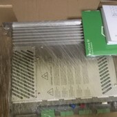 400 施耐德伺服驱动VDM01U30AA00 Z03