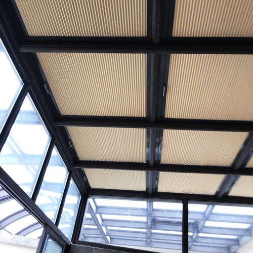 阳光房遮阳顶帘全国免费测量安装蜂巢帘天窗天Q棚帘电动玻璃房窗