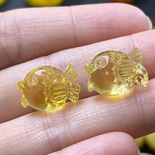 长16+！蜜蜡金珀年年有鱼滴流一对
