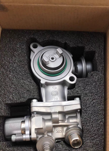 适配奔驰M271 C200 C180 C260E200E260 SLK200 1.8T 2.0T高压油泵