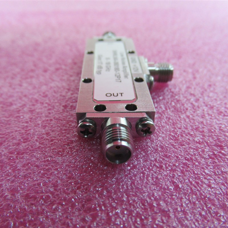 8-18GHz 17dB增益 12dBm功率 NF: H1.8dB SMA头 射频前置放大器