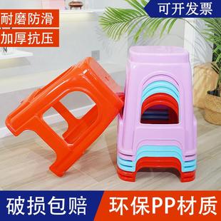 工厂直销 塑料凳子高脚凳家用加厚大人结实红色简约餐桌椅熟胶