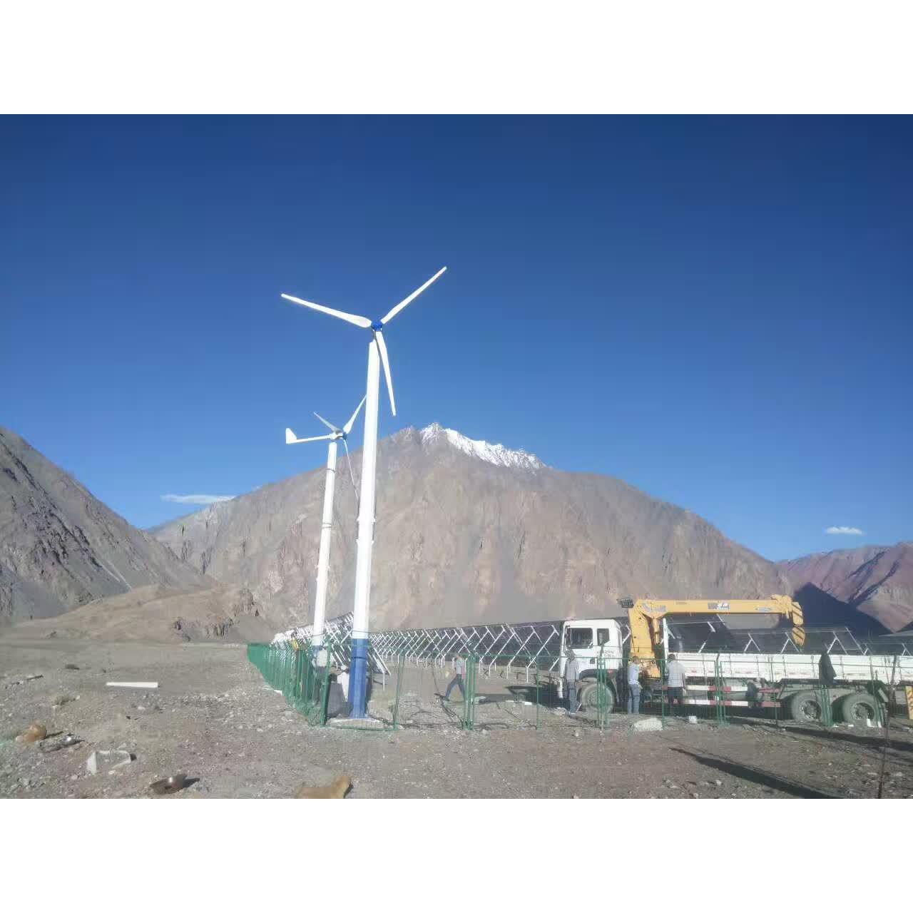 【厂家供应】小型風力發電機家用可带空调适合家用风力发电5KW