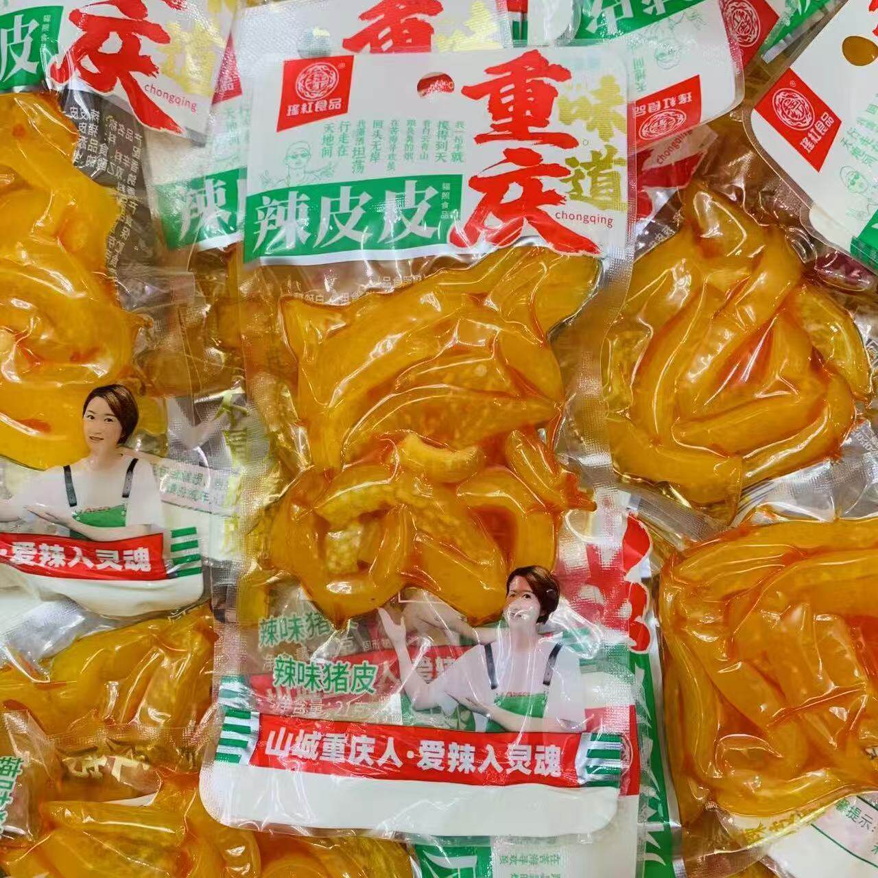 瑶红食品辣皮皮香辣味猪皮袋装开袋即食休闲零食小吃整箱实惠批发