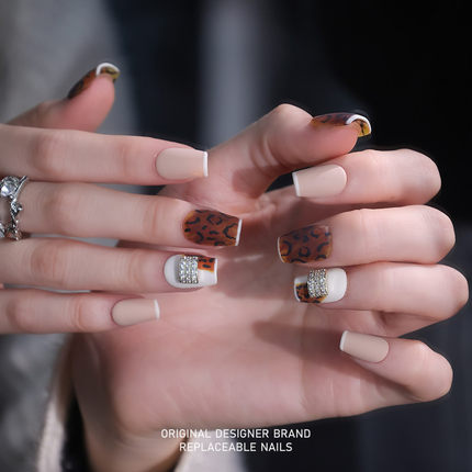 再变 鎏金魅影彩绘美甲纯手工穿戴甲豹纹甜辣款短短梯ZB53