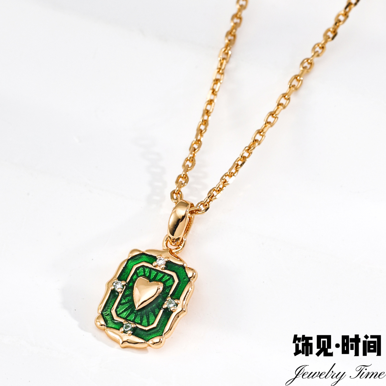 复古小众绿滴釉锆石爱心小方牌吊坠项链女高级感设计图腾颈饰品女