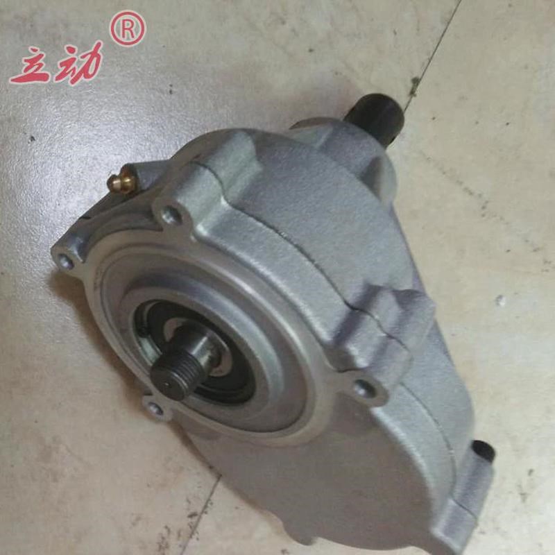 地配件隆鑫e159cc/173cc的打桩机挖坑机种植机钻变速箱齿轮箱