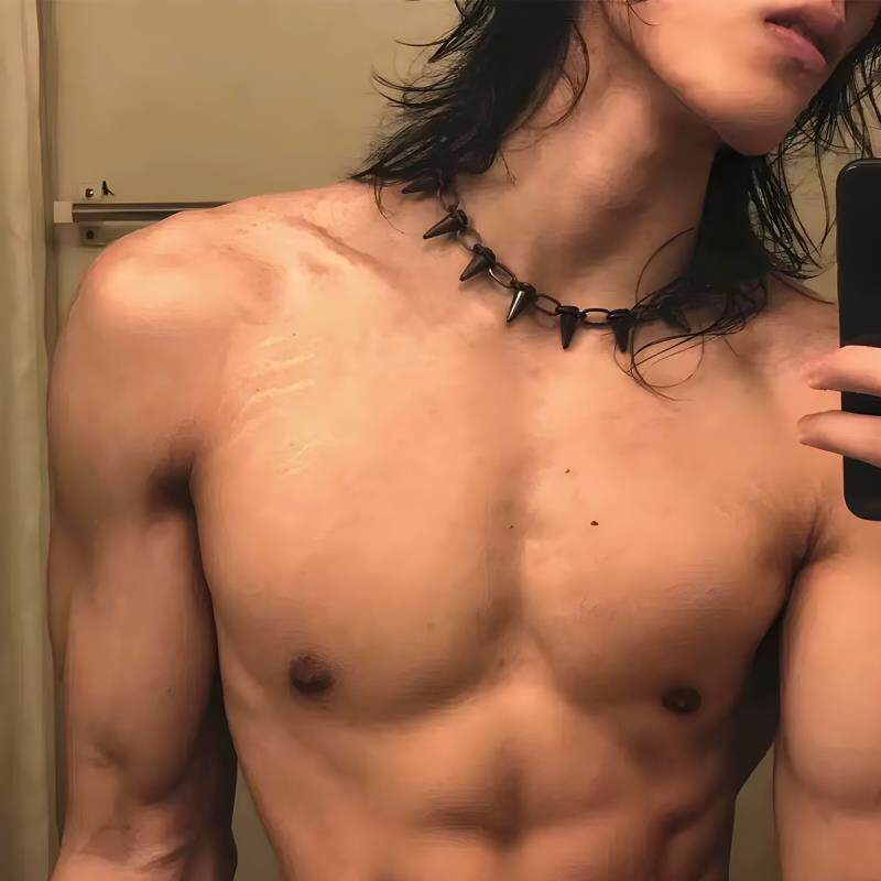 ins欧美男生铆钉项链颈链图片