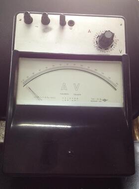 上海T24-AV交直流伏安表0.2级指针标准电压电流表0-30A7.5-750V