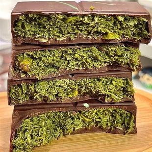 迪拜巧克力开心果手工纯可可脂夹心奶巧黑巧网红零食礼盒装正版