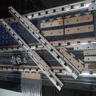 新品软门帘配件不锈钢加厚挂板夹片镀G锌铁龙骨皮门帘专用架杆横