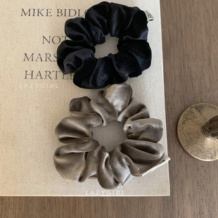 简约小号丝绒纯色发圈秋冬发绳ins博主同款 复古细腻发绳2025新款