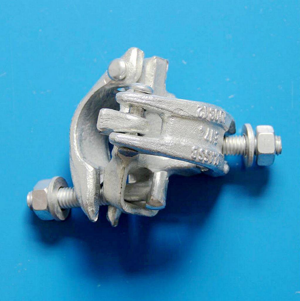 厂家供应锻造扣件建筑工地热镀锌扣件钢板冲压活动扣十字卡扣