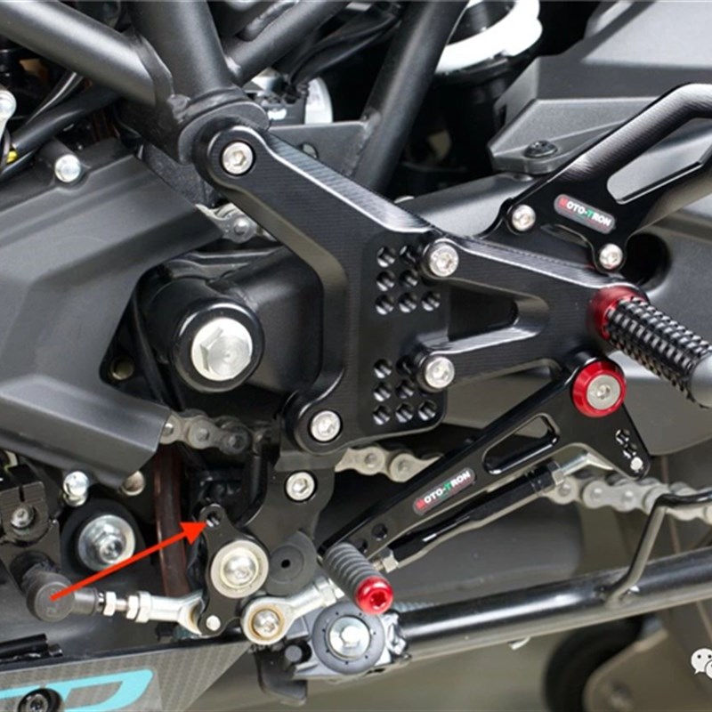 MOTOTRON 适用于春风250SR 2019F- 改装升高脚踏总成刹车 250NK